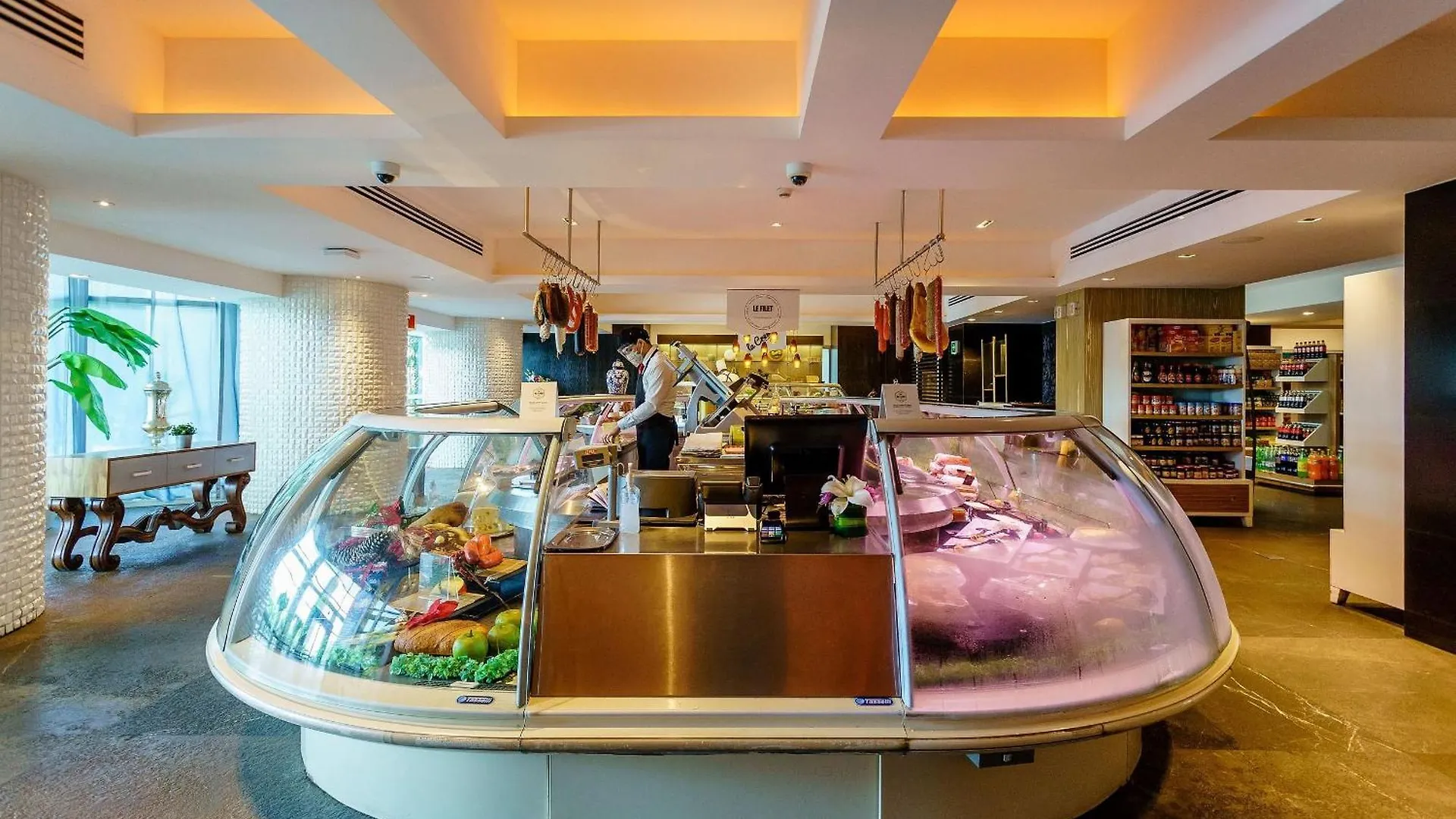 The Grand Luxxe Three Bedroom Spa Suite 新巴利亚塔