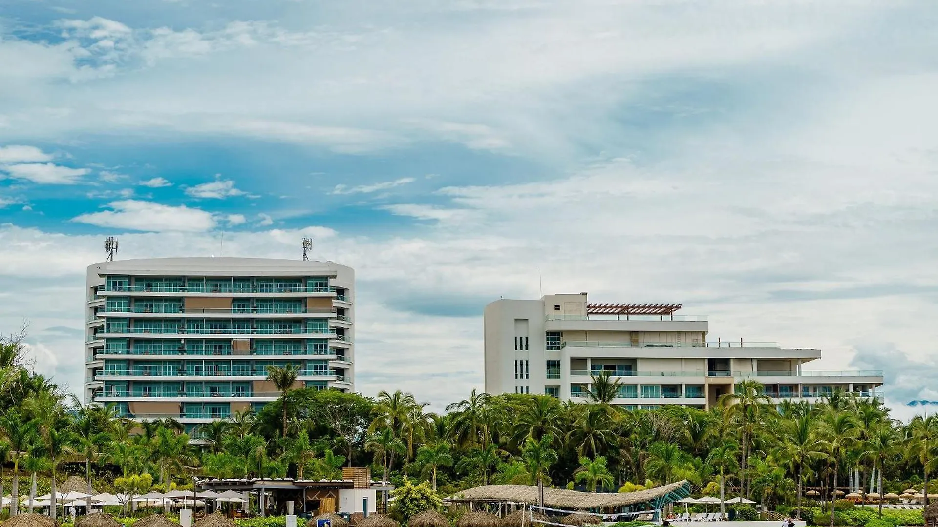 The Grand Luxxe Three Bedroom Spa Suite 新巴利亚塔