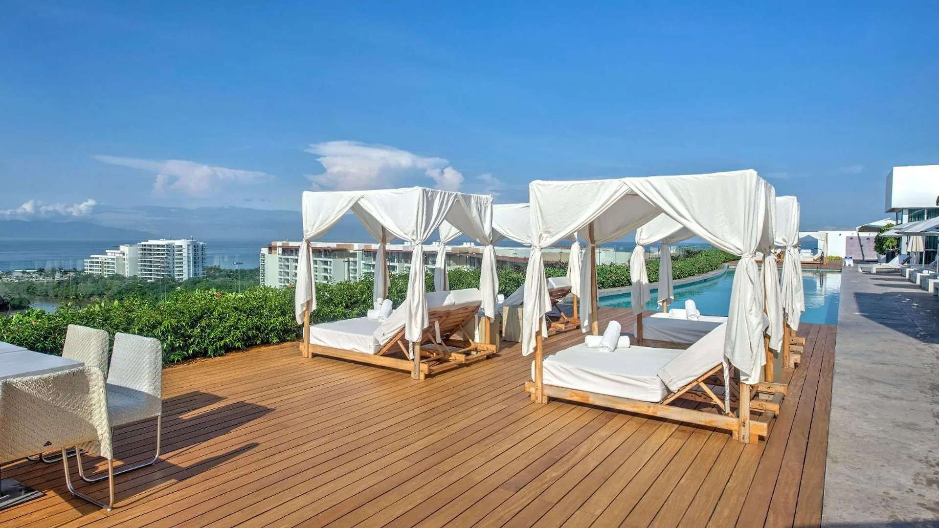 度假村 The Grand Luxxe Three Bedroom Spa Suite 新巴利亚塔