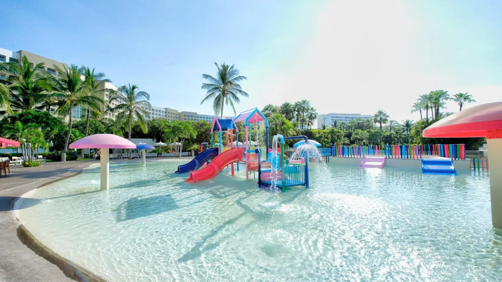 ***** 度假村 The Grand Luxxe Three Bedroom Spa Suite 新巴利亚塔 墨西哥