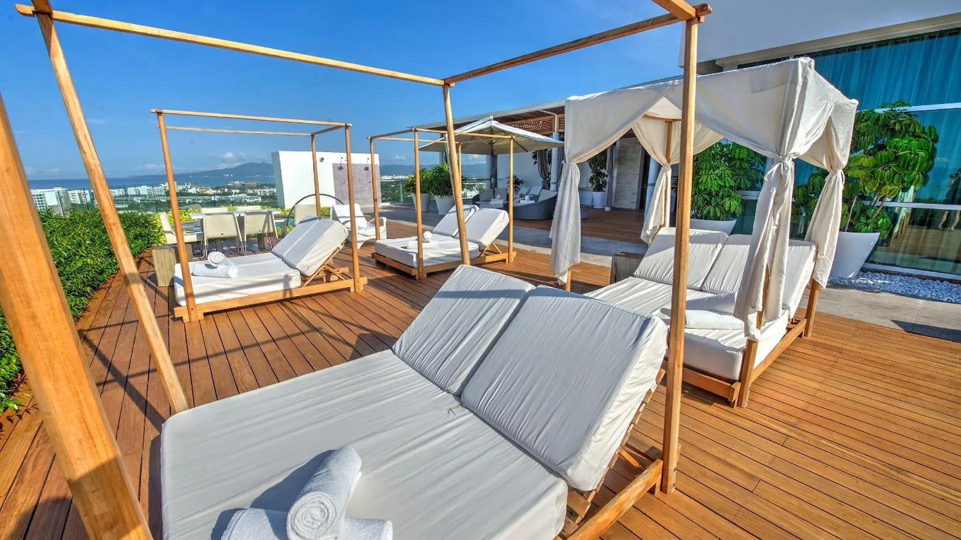 The Grand Luxxe Three Bedroom Spa Suite Nuevo Vallarta 5*,